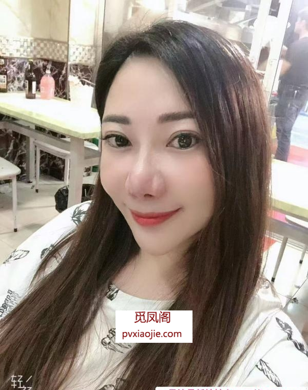 东北大奶少妇