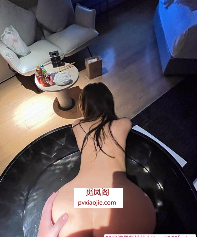 激情夜战小雯